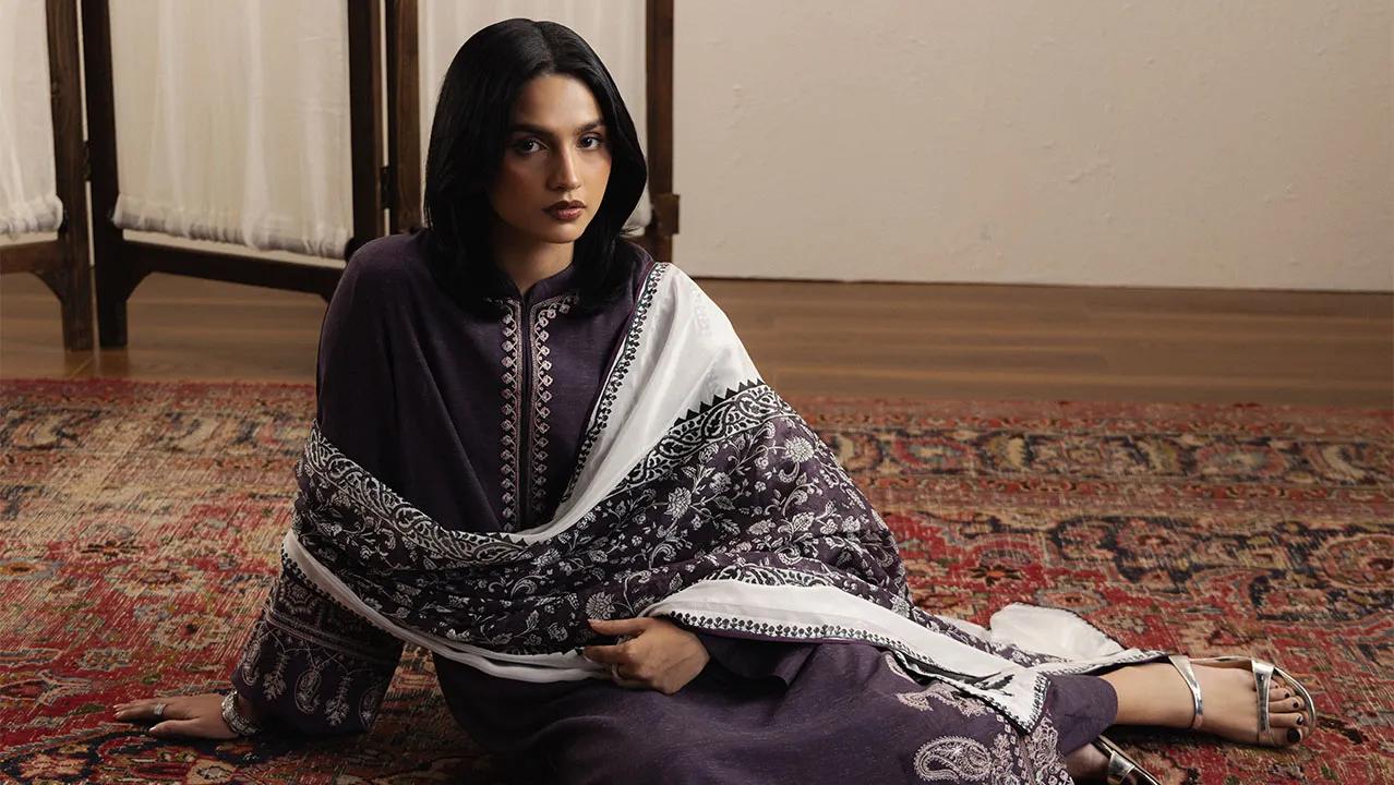 Pakistani Clothing Brand for Unstitched Lawn & Fancy Wear